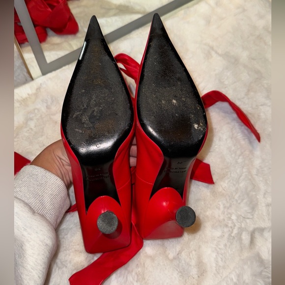 Balenciaga pointy red heels - Picture 8 of 8